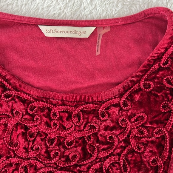 Women’s Soft Surroundings Red Velvet Embroidered Tunic Size L Pre-owned - Picture 3 of 8